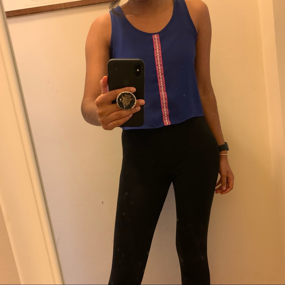 Sleeveless blue crop blouse scoop neck